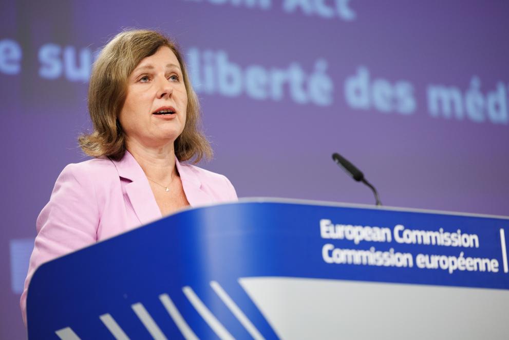 Press conference by Věra Jourová, Vice-President of the European Commission, and Thierry Breton, European Commissioner, on the Media Freedom Act